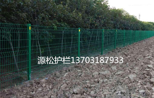 圈地護(hù)欄網(wǎng)2